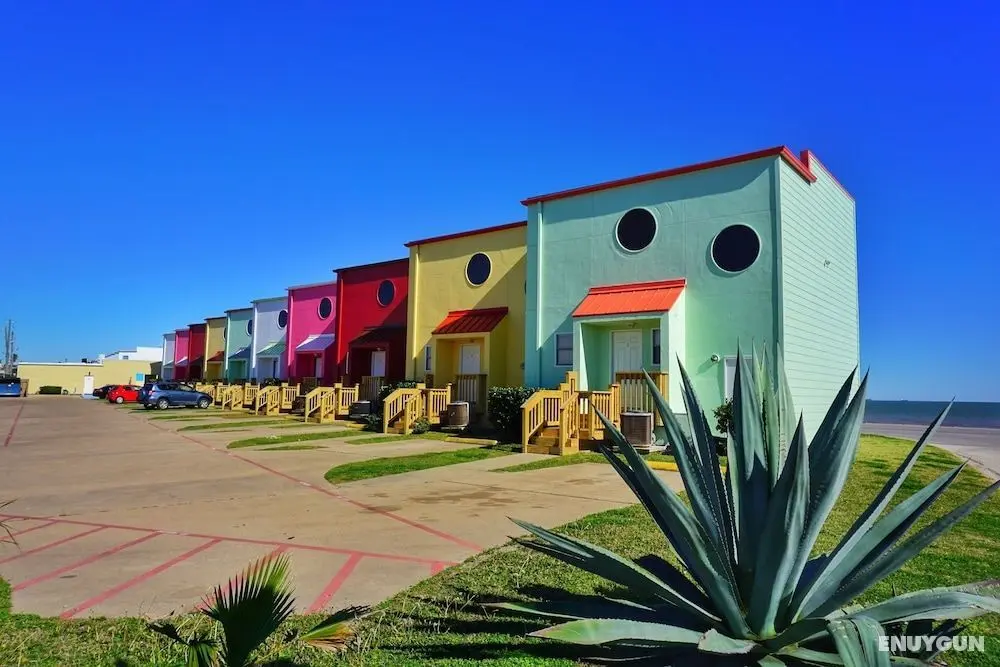 FOUR SEASONS on the gulf - Öne Çıkan Resim
