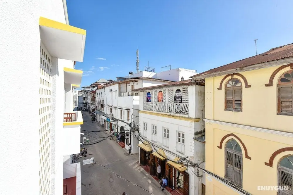 Freddie Mercury Apartments - Oda Manzaraları