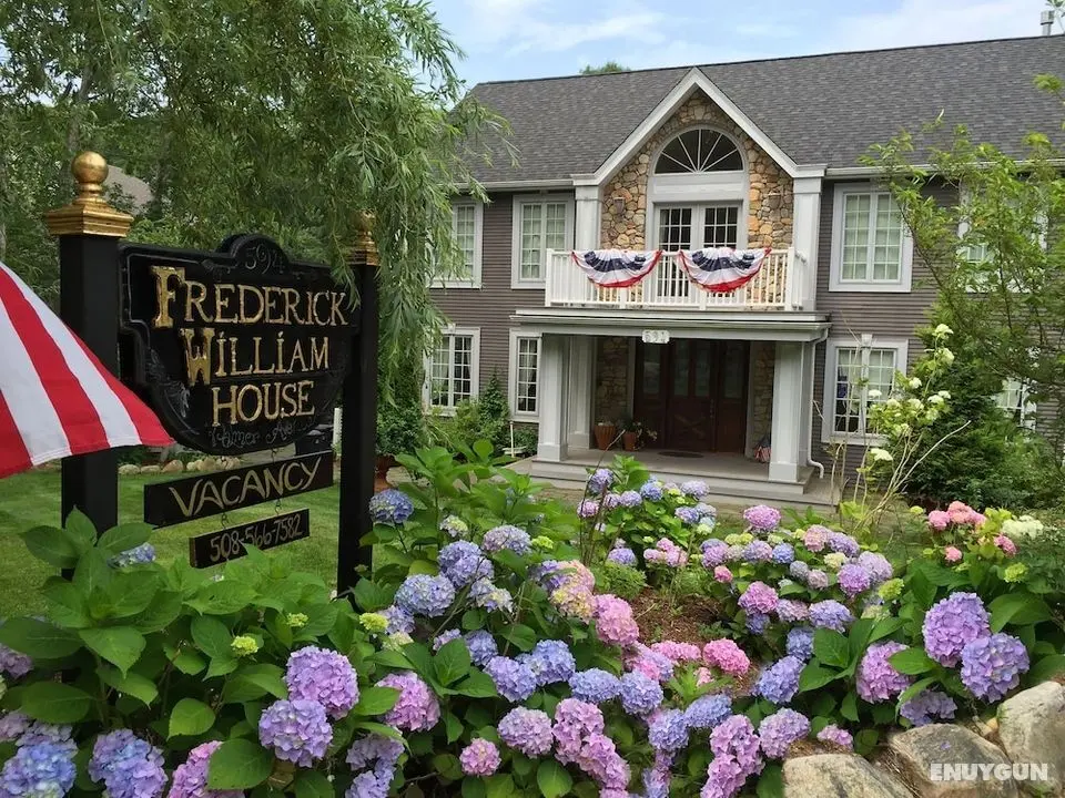 Frederick William House - Öne Çıkan Resim