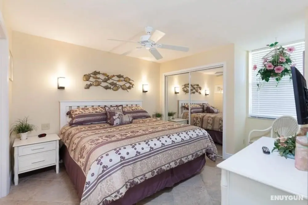 Fred's Estero Beach & Tennis Condo - Oda
