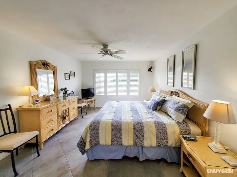 Fred's Santa Maria Harbour Resort Condo - Oda