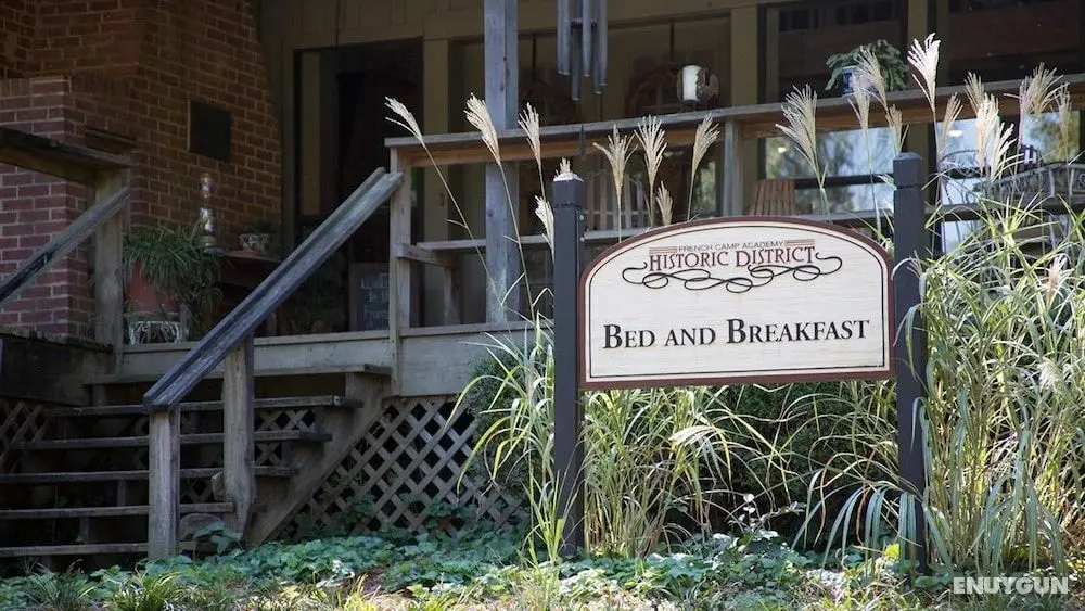 French Camp Bed and Breakfast - Öne Çıkan Resim