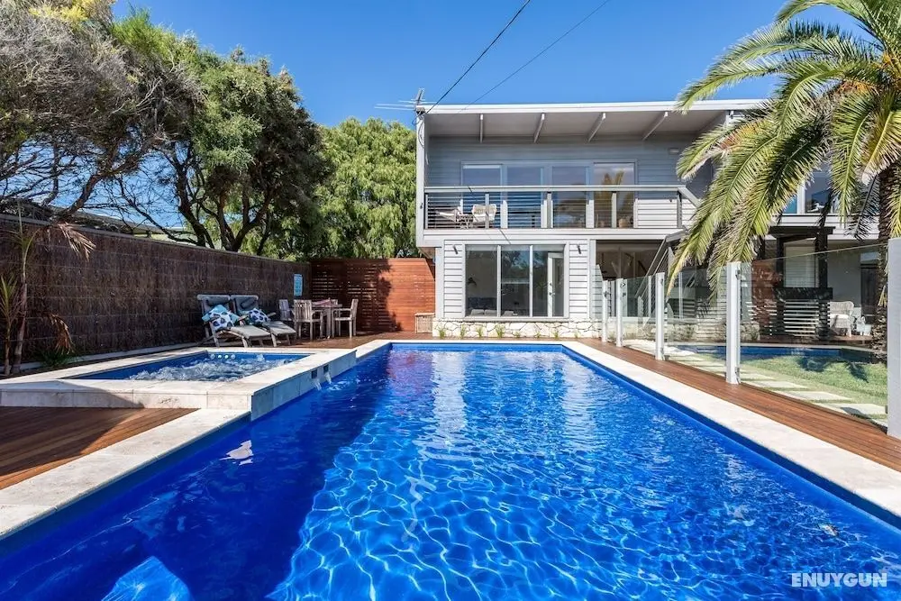 Front Beach House - Öne Çıkan Resim