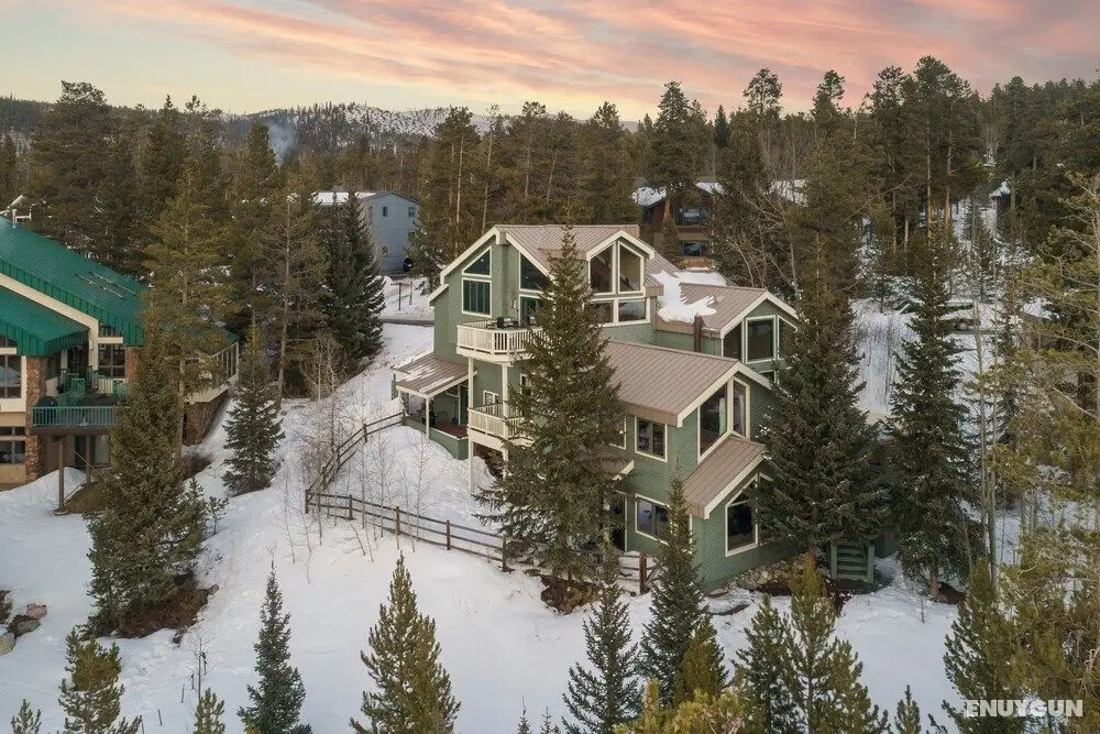 Frontier by Avantstay Incredible Mtn Views & Hot Tub Gorgeous Breckenridge Home Close to Slopes - İç Mekan