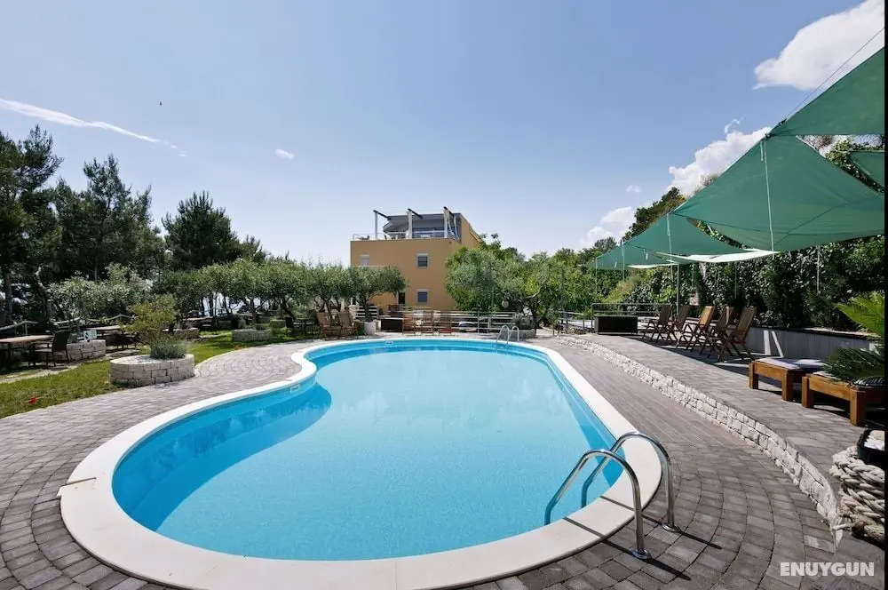 Fully Equiped Beach Apartments With its own Balcony - Havuz