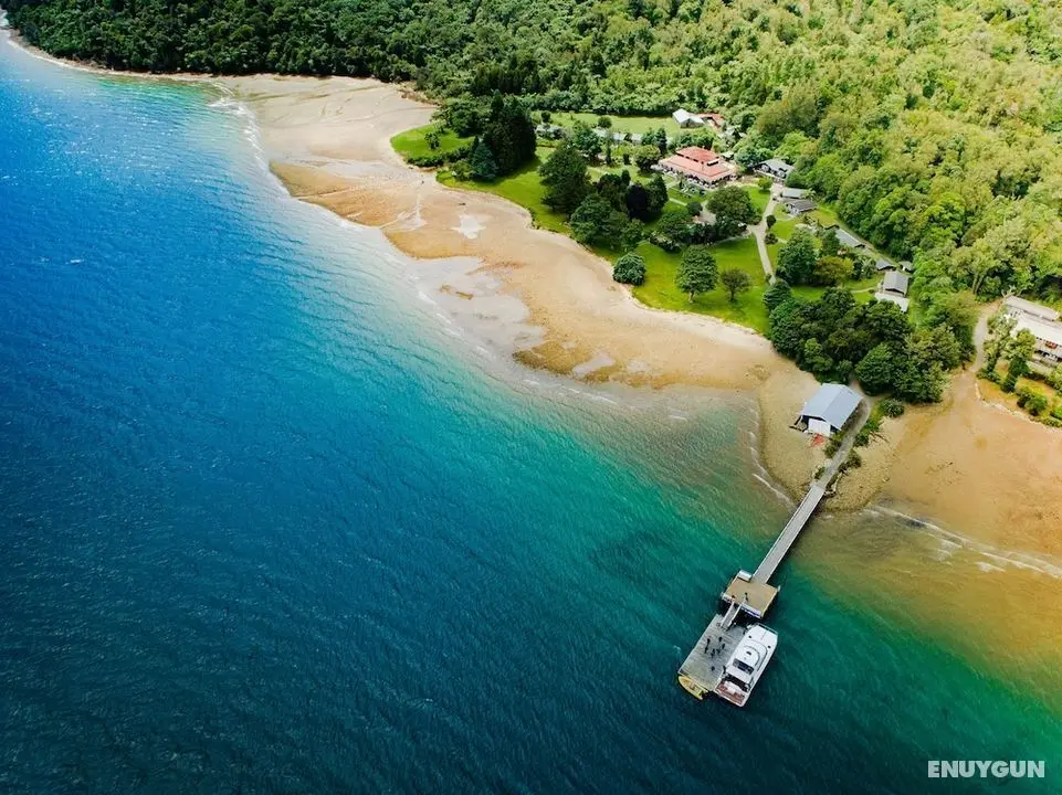 Furneaux Lodge - Öne Çıkan Resim