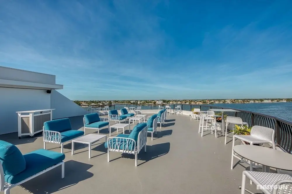 FUSION Resort Two Bedroom Suites - Bar