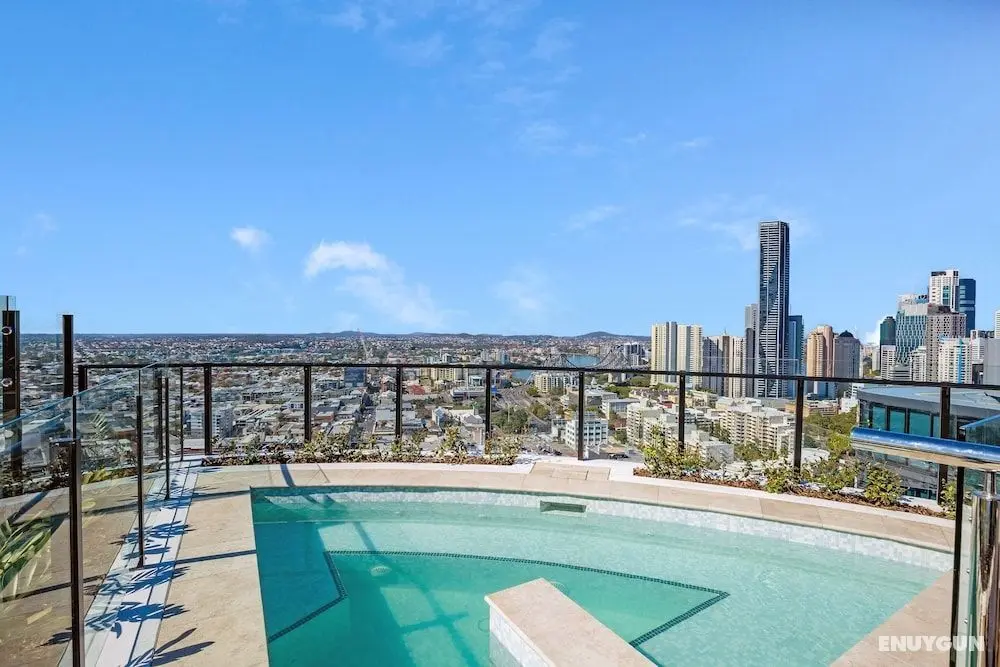FV Dream 2 BED Apt+ Pool+ Free Parking Qfv211-16 - Havuz