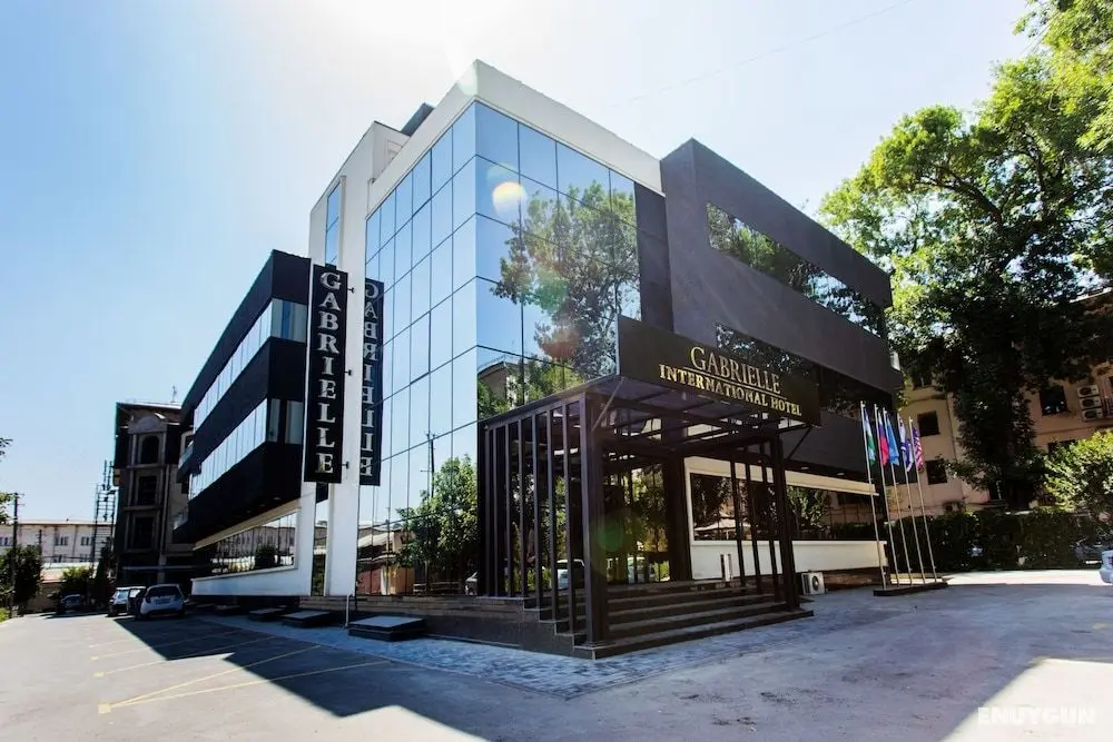 Gabrielle International Hotel - Dış Mekan