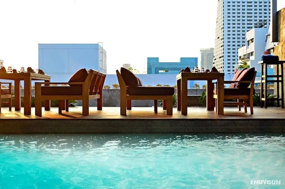 Galleria 10 Sukhumvit Bangkok by Compass Hospitality - Havuz
