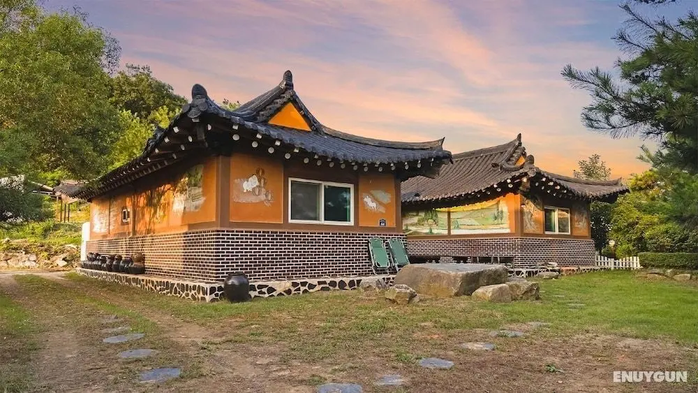 Ganghwa Gichayeohaeng Pension - Dış Mekan