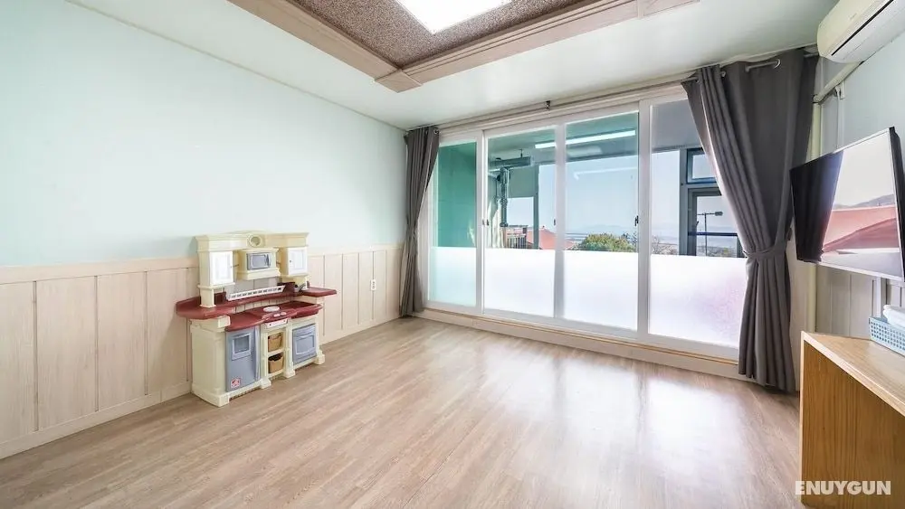 Ganghwa Marinwon Pulbilra Gajok Pension - Öne Çıkan Resim