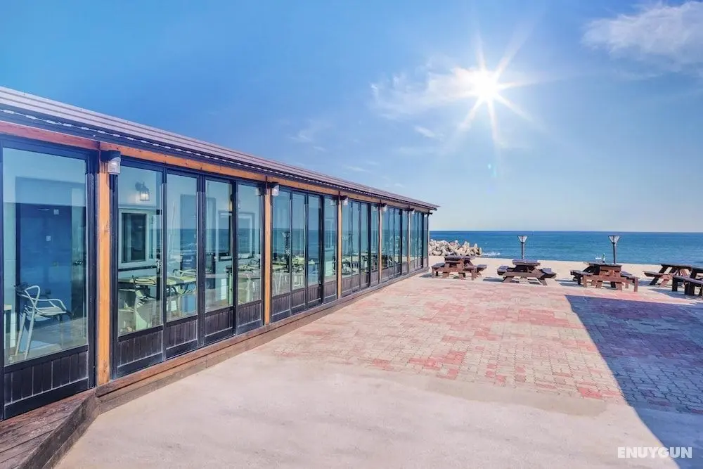 Gangneung East Pension - Dış Mekan