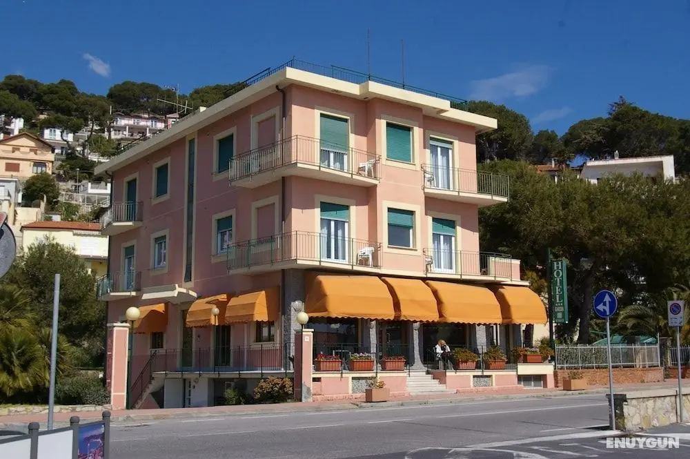 Hotel Garden - Öne Çıkan Resim