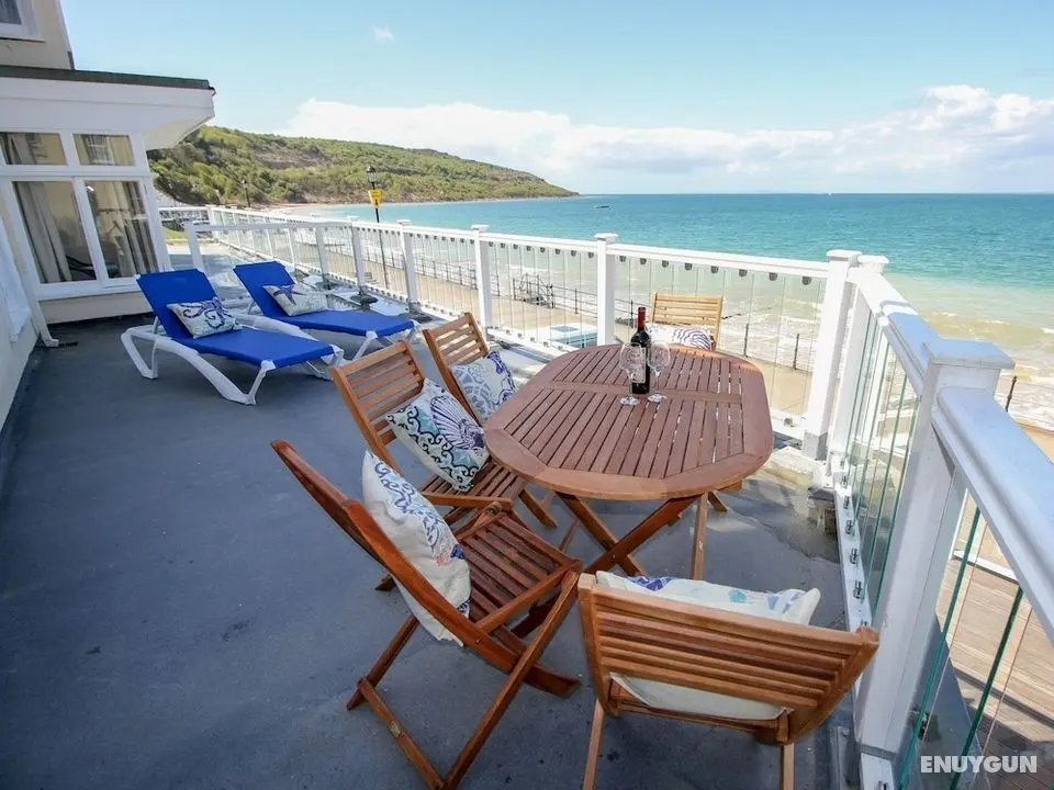 Garden Apartment On The Beach - Öne Çıkan Resim