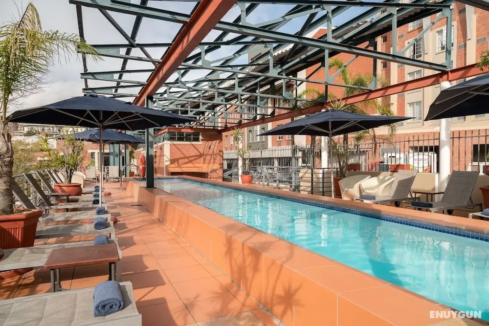 Garden Court Victoria Junction - Havuz