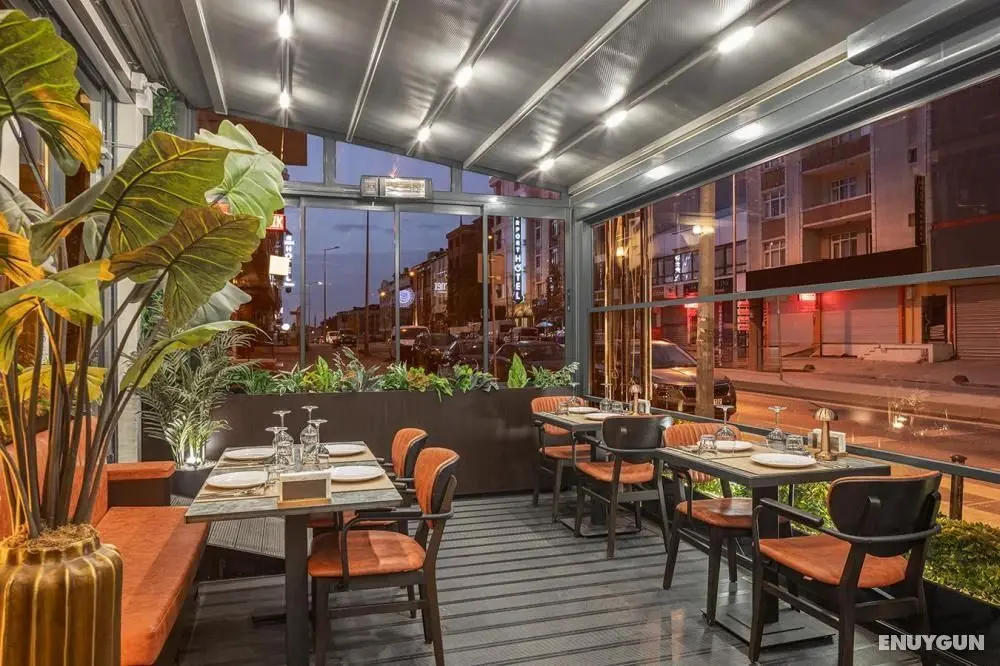 Garner Hotel İstanbul - Airport Arnavutköy By Ihg - Yeme / İçme