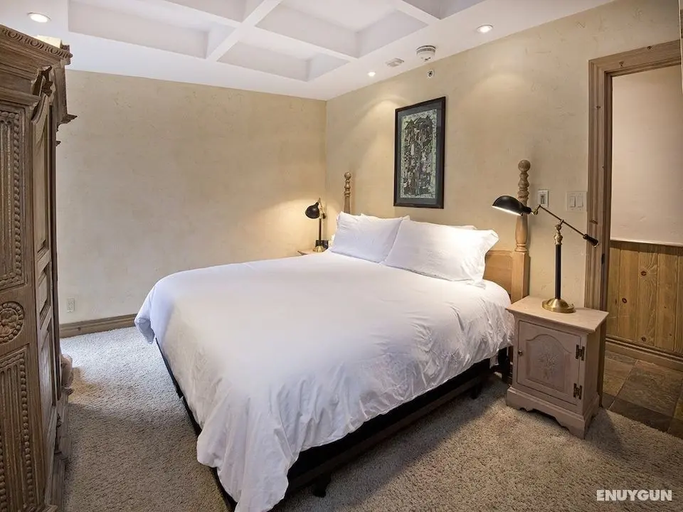 Village Center Condo 1F - Oda