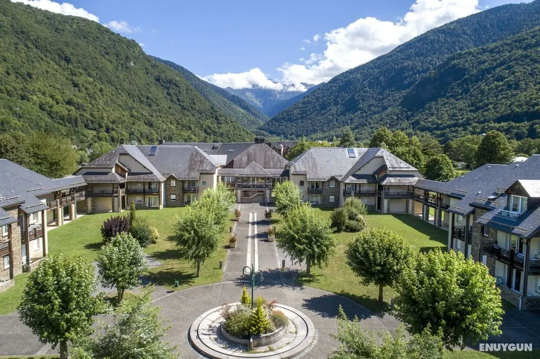 Village Club Les Balcons Du Pyrenes - Dış Mekan