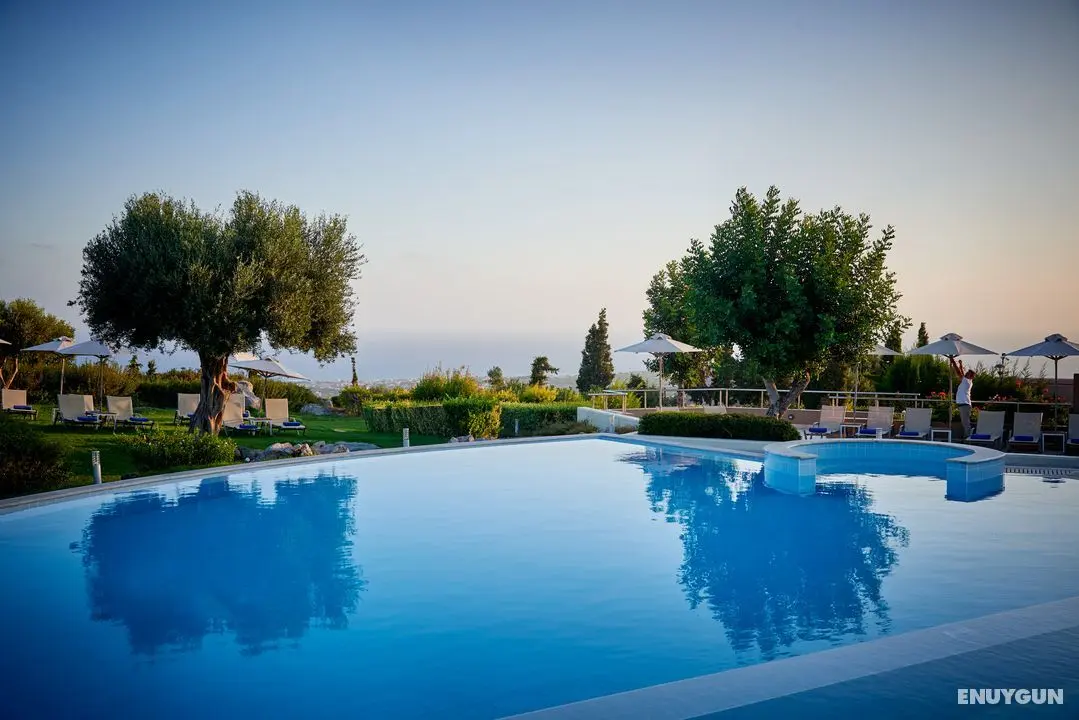 Village Heights Golf Resort - Plaj