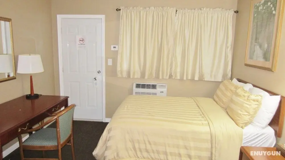 Village Inn & Suites - Öne Çıkan Resim