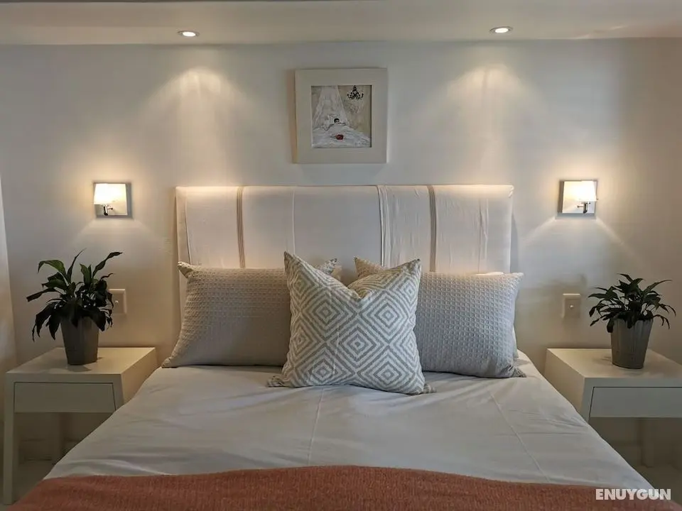 Village Square 10 - Öne Çıkan Resim