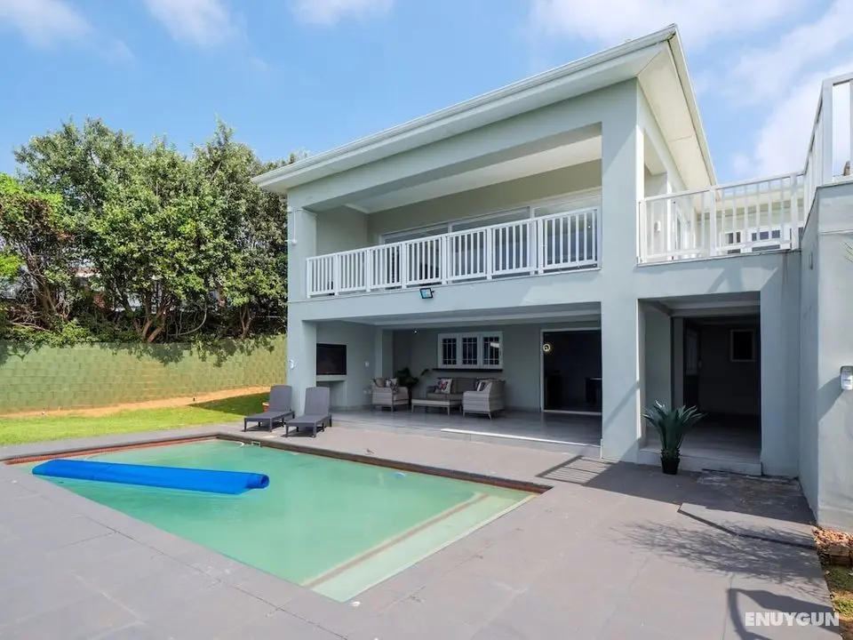 Gemmell Place by HostAgents - Havuz