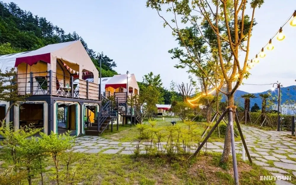 Geojedo Stone Hill Glamping Pension - Öne Çıkan Resim
