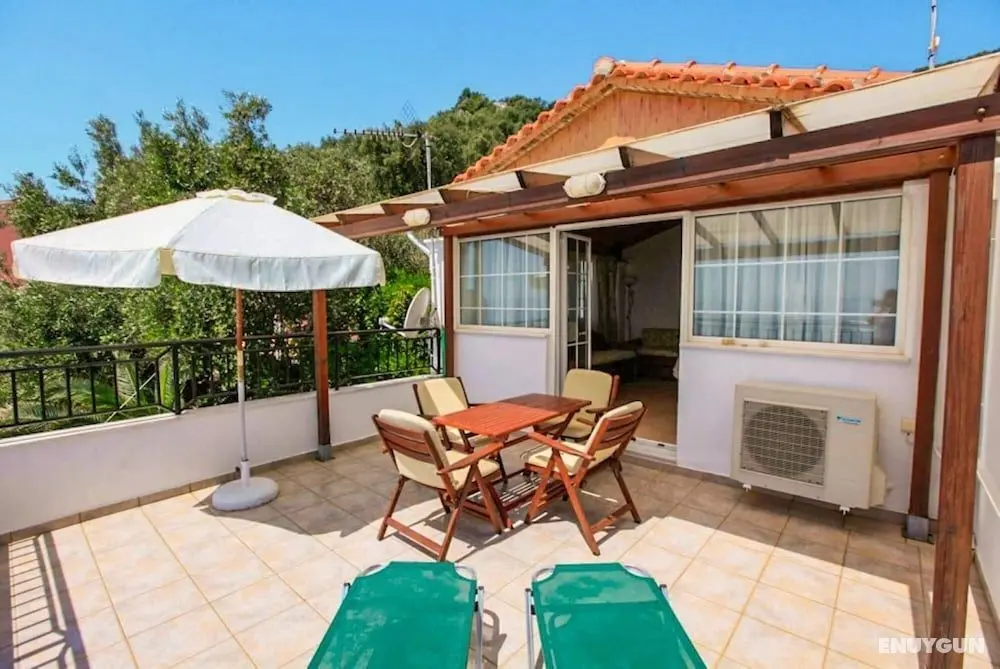 Georgia Walk to Beach Sea Views A C Wifi Car Not Required - 293 - Oda