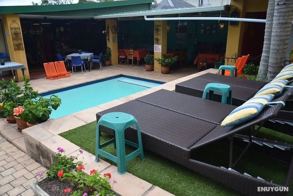 Gibela Backpackers Lodge Durban - Dış Mekan