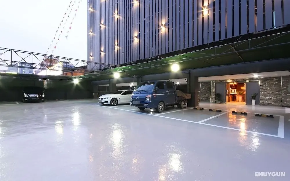 Gimhae Abangdong Hotel Amor - Misafir Tesisleri ve Hizmetleri
