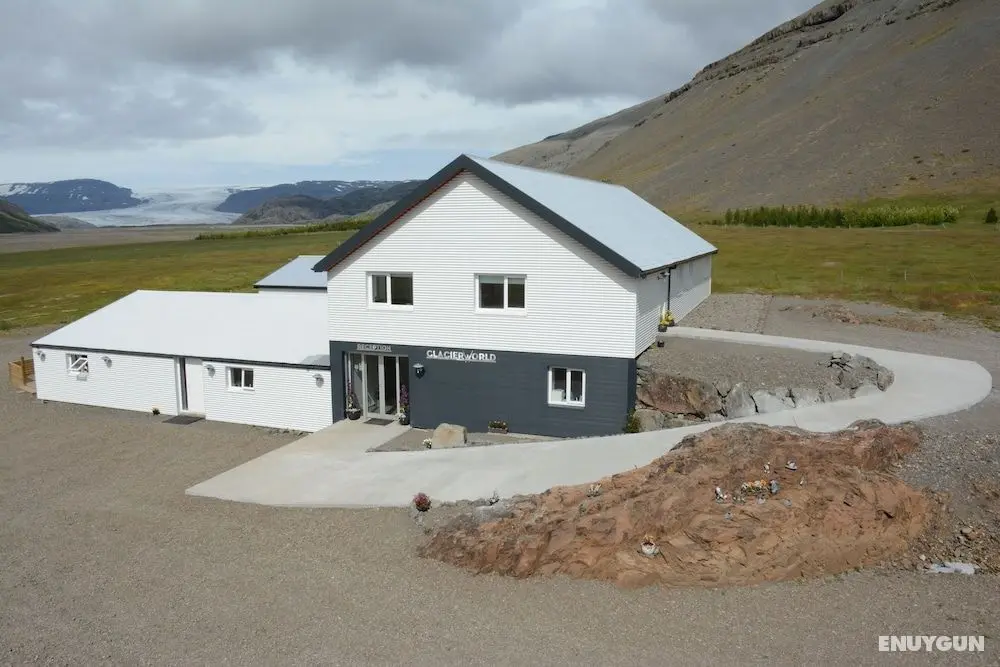 Glacier World - Hoffell - Öne Çıkan Resim