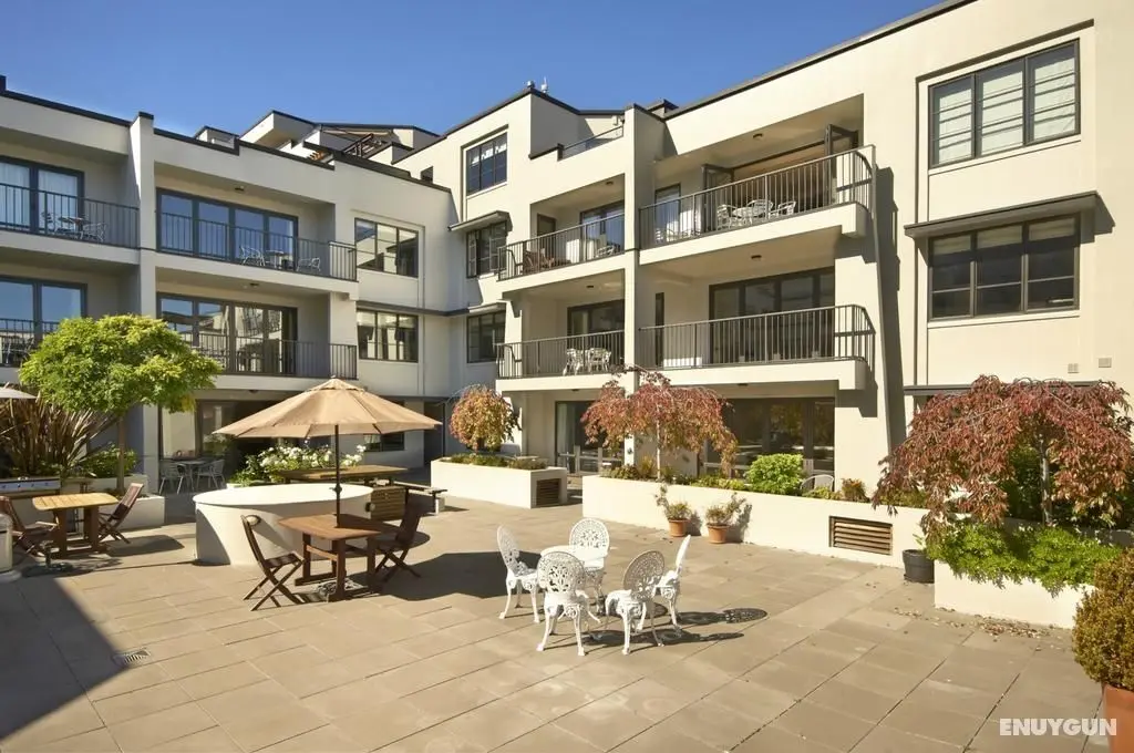 The Glebe Apartments - Genel