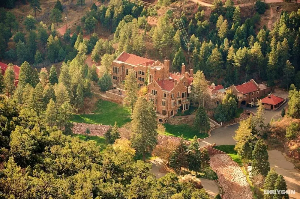 Glen Eyrie Castle & Conference Center A Ministry of the Navigators - Öne Çıkan Resim