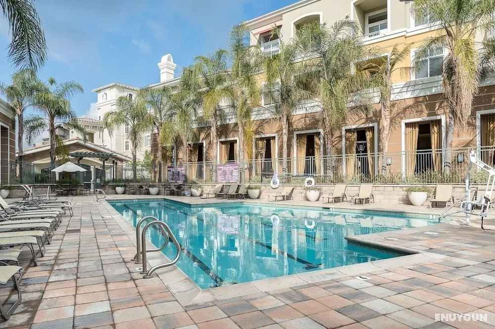 Global Luxury Suites Baypointe Station - Öne Çıkan Resim