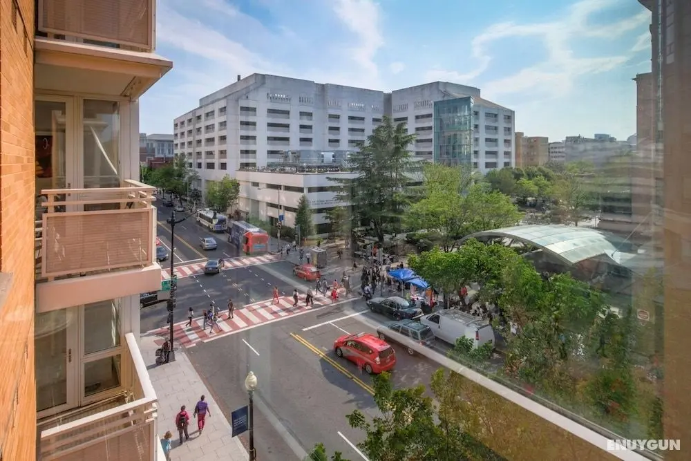 Global Luxury Suites at Foggy Bottom - Oda Manzaraları