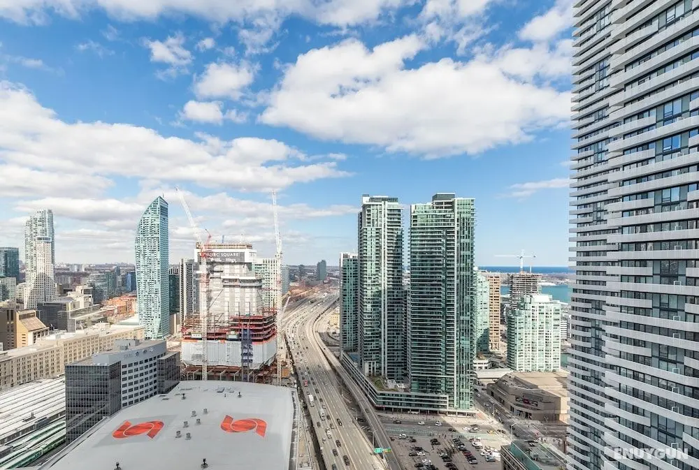 GLOBALSTAY. Maple Leaf Square - Oda Manzaraları