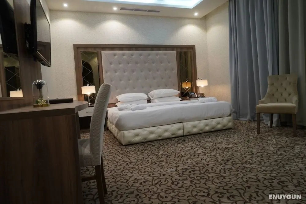 The Glorious Hotel - Öne Çıkan Resim