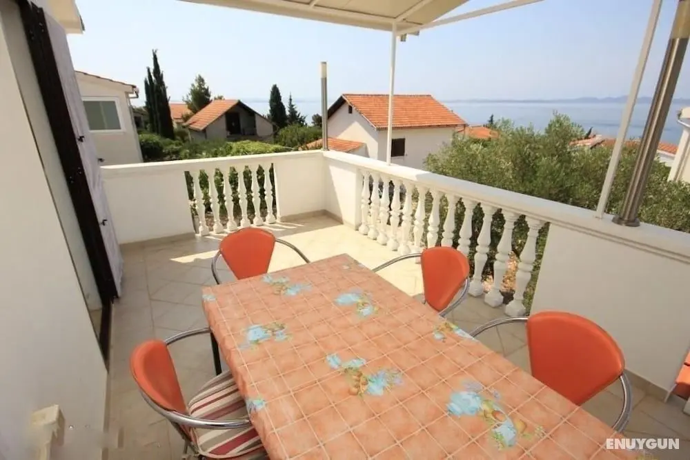 Glory - 80m From Beach - A1 - Öne Çıkan Resim