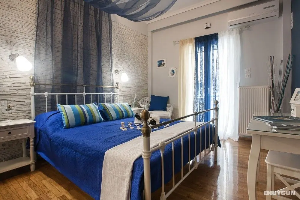 Gold and Blue Luxurious Apartment - Öne Çıkan Resim