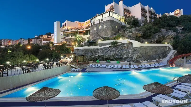 Golden Age Crystal Bodrum - Havuz