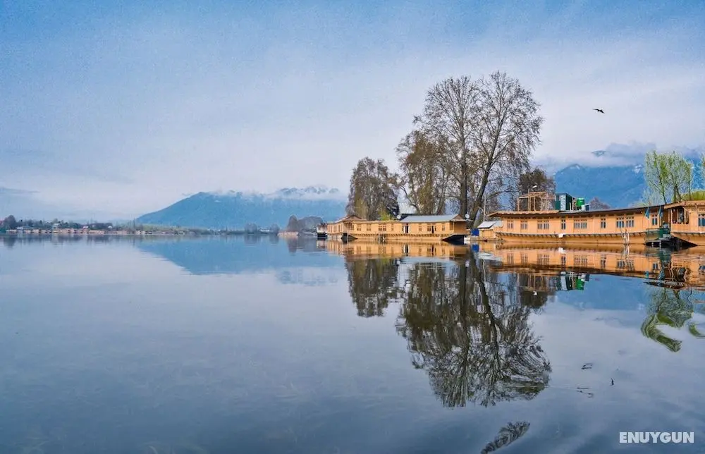 Golden Flower Heritage Houseboat - Dış Mekanlar