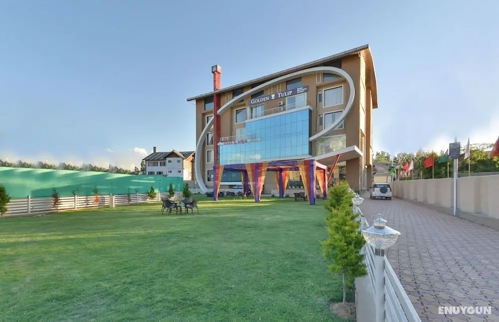 Hotel Golden Leaf Kashmir - Dış Mekan