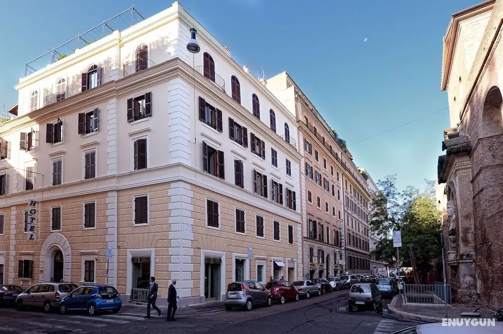 Hotel Golden - Dış Mekan