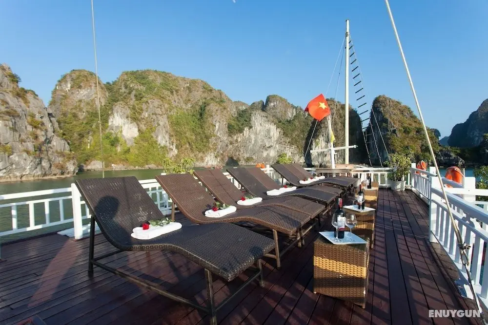 Golden Star Cruise - Öne Çıkan Resim