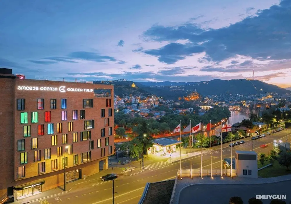 Golden Tulip Design Tbilisi - Dış Mekan