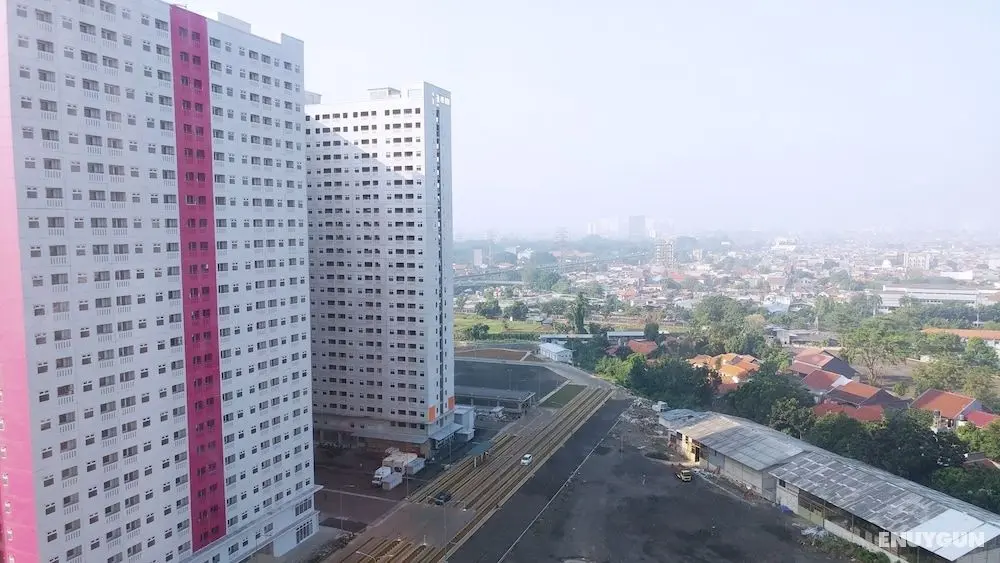 Good Apartment At Green Pramuka City - Oda Manzaraları
