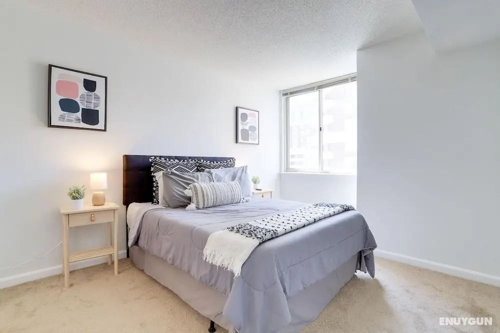 Gorgeous 1 Bedroom Condo at Ballston - Oda