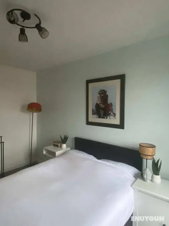 Gorgeous 2 Bedroom Apartment in Vibrant Leith With Amazing Views - Oda