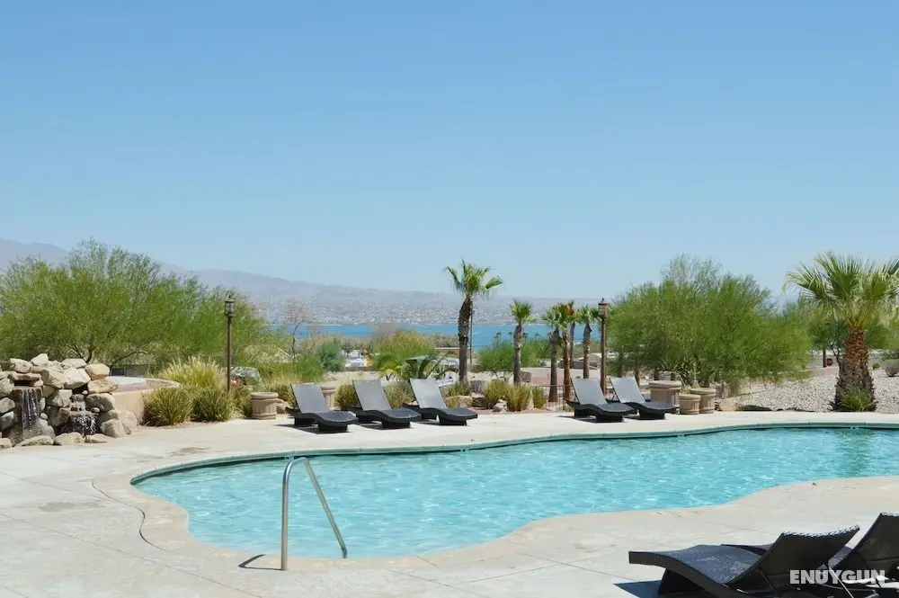 Gorgeous 3BD Havasu Home with Lake View - Öne Çıkan Resim
